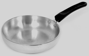 Aluminium cookware frying pan